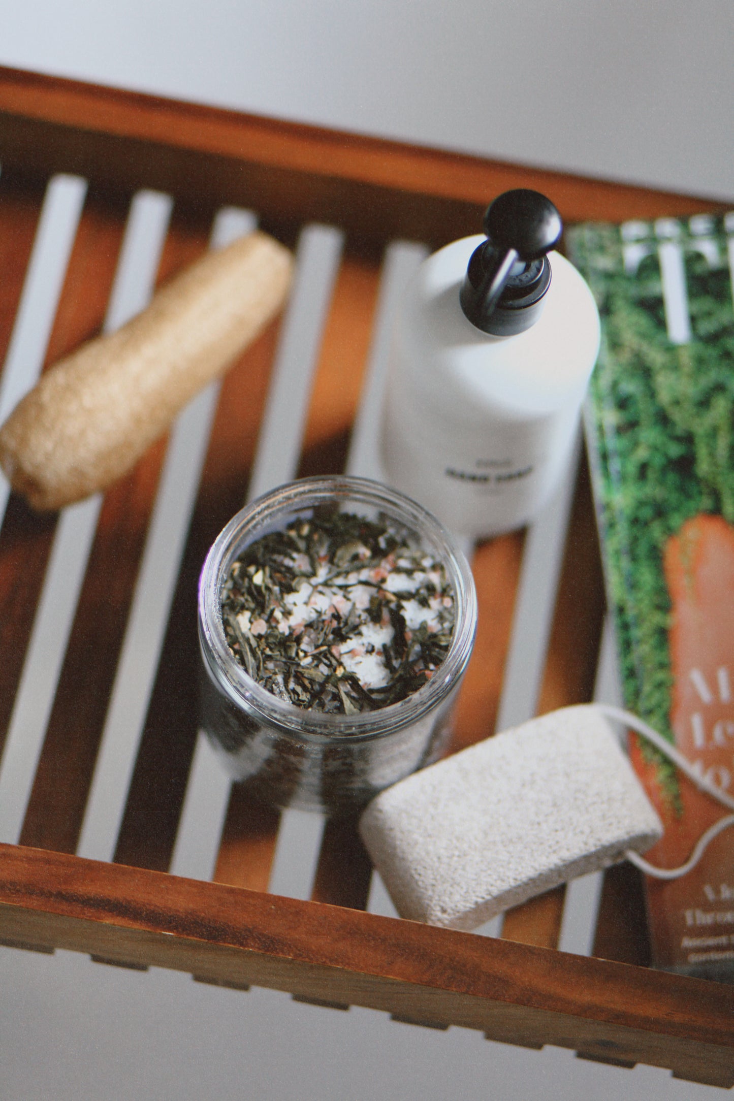 Revitalize Botanical Tea Soak - 6oz